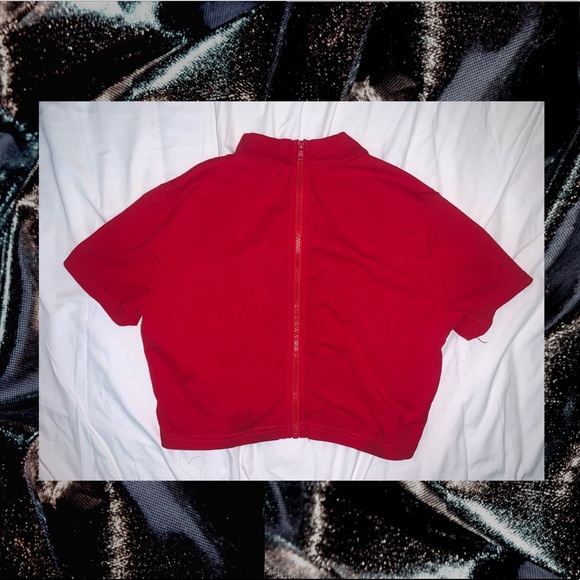 Red Sporty Crop Topā£ļø FOREVER 21 - Picture 2 of 2
